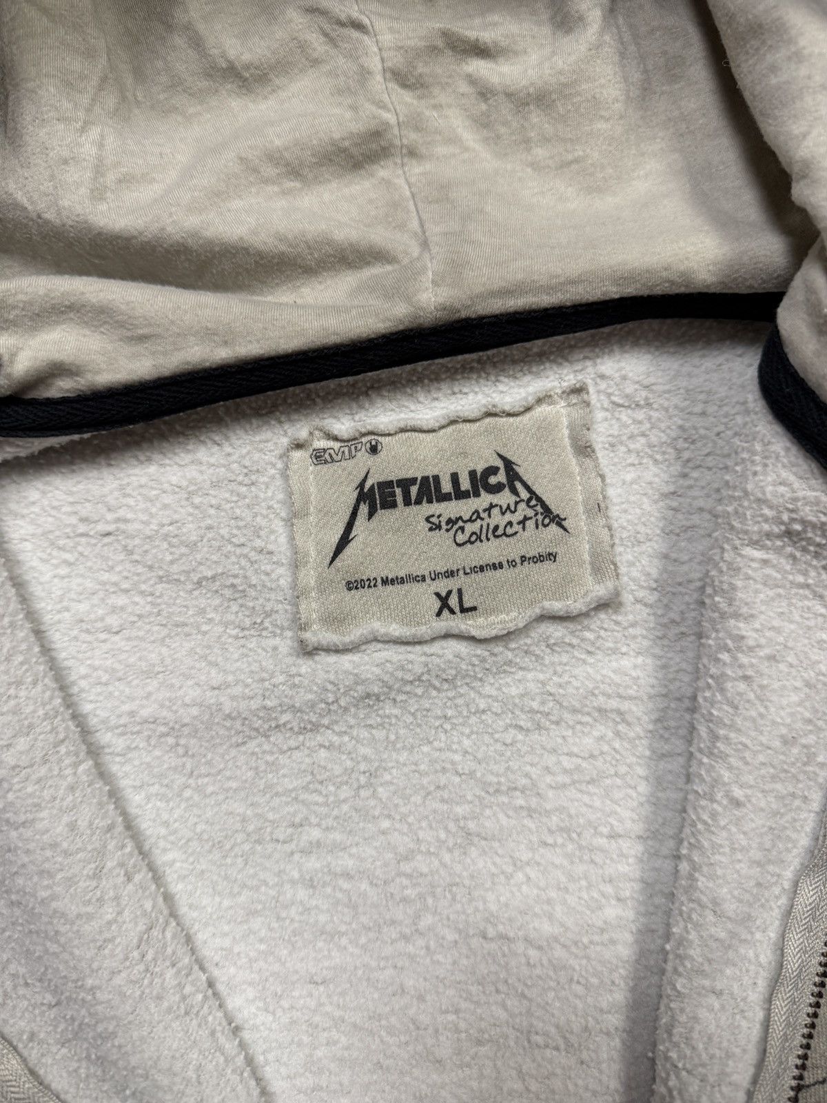 Gildan Crazy Y2K Metallica Hoodie Gotic Punk Effected Size US XL / EU 56 / 4 - 12 Thumbnail