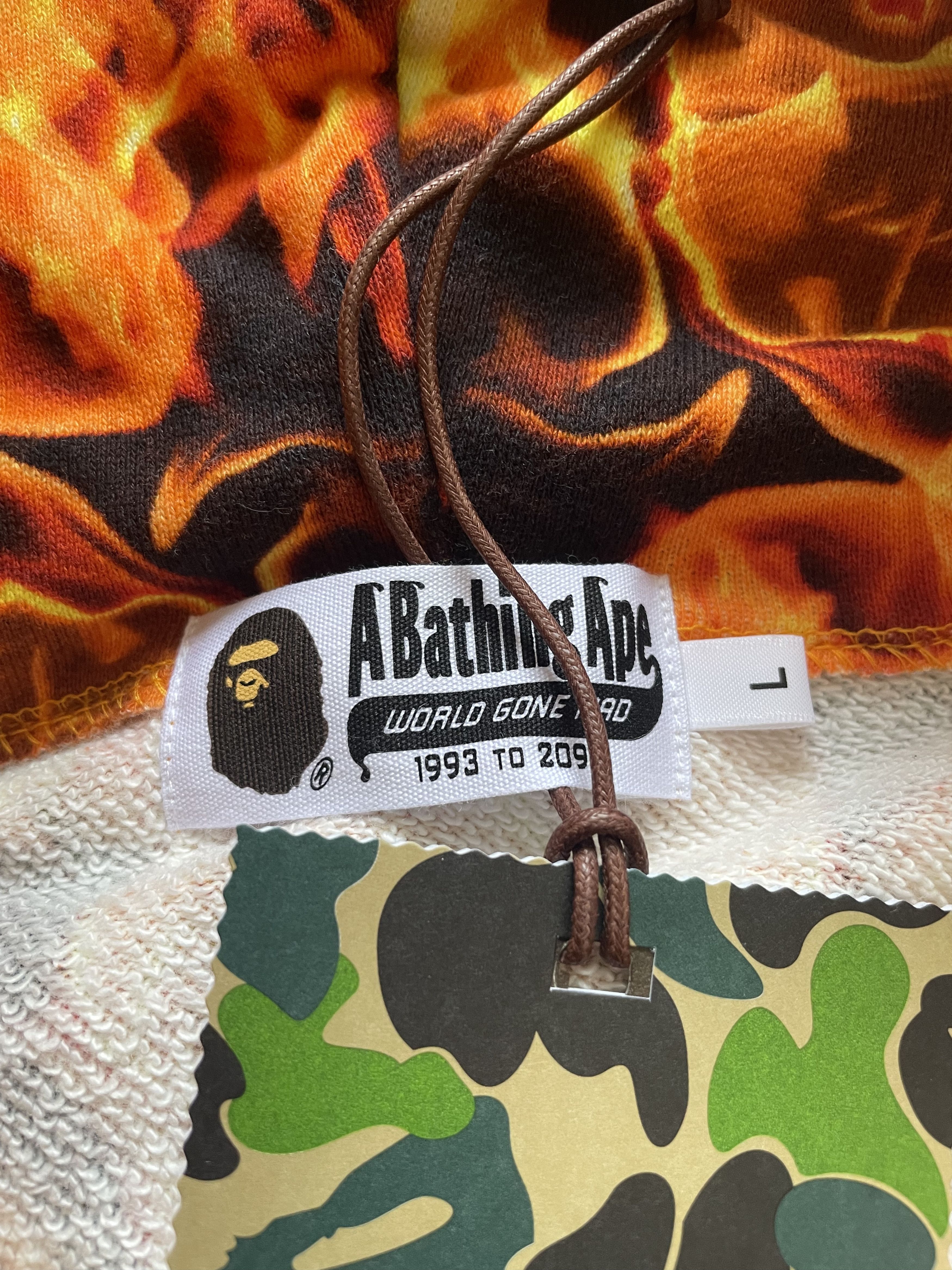 Bape BAPE FLAME SHARK FULL ZIP HOODIE Size US L / EU 52-54 / 3 - 10 Thumbnail