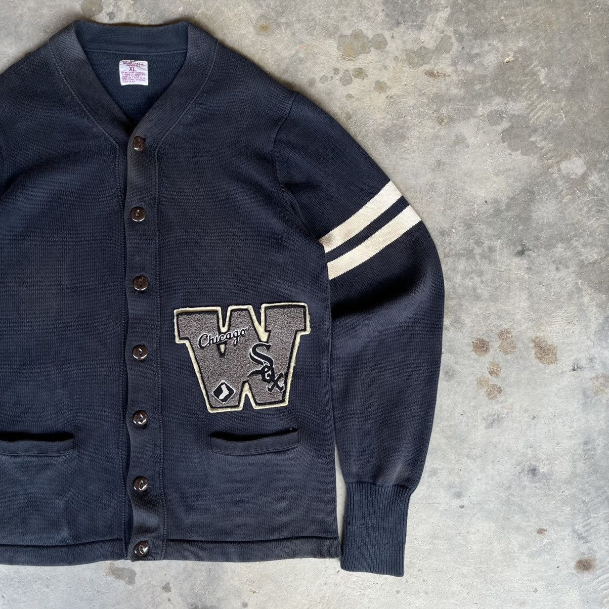 Japanese Brand × Vintage 🔥Vintage Chicago White sox cardigan🔥 Size US XL / EU 56 / 4 - 1 Thumbnail