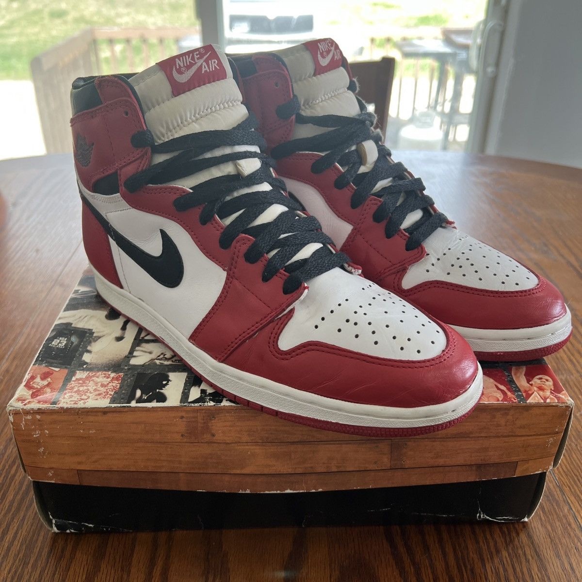 Jordan Brand 1994 Jordan 1 Retro Chicago Size US 11.5 / EU 44-45 - 1 Thumbnail