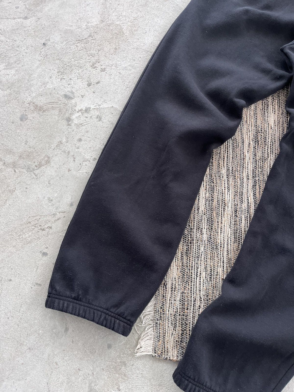 Champion Vintage Champion Fleece Track Pants Black Basic Sweatpants Size US 38 / EU 54 - 11 Thumbnail