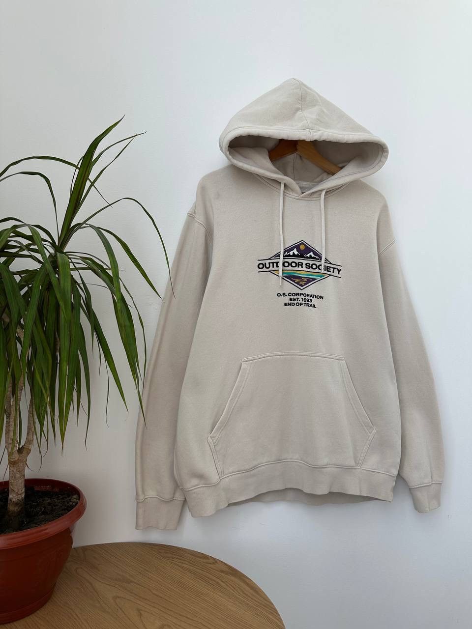 Vintage Vintage Outdoor Society Beige Center Logo Hoodie Size US M / EU 48-50 / 2 - 6 Thumbnail