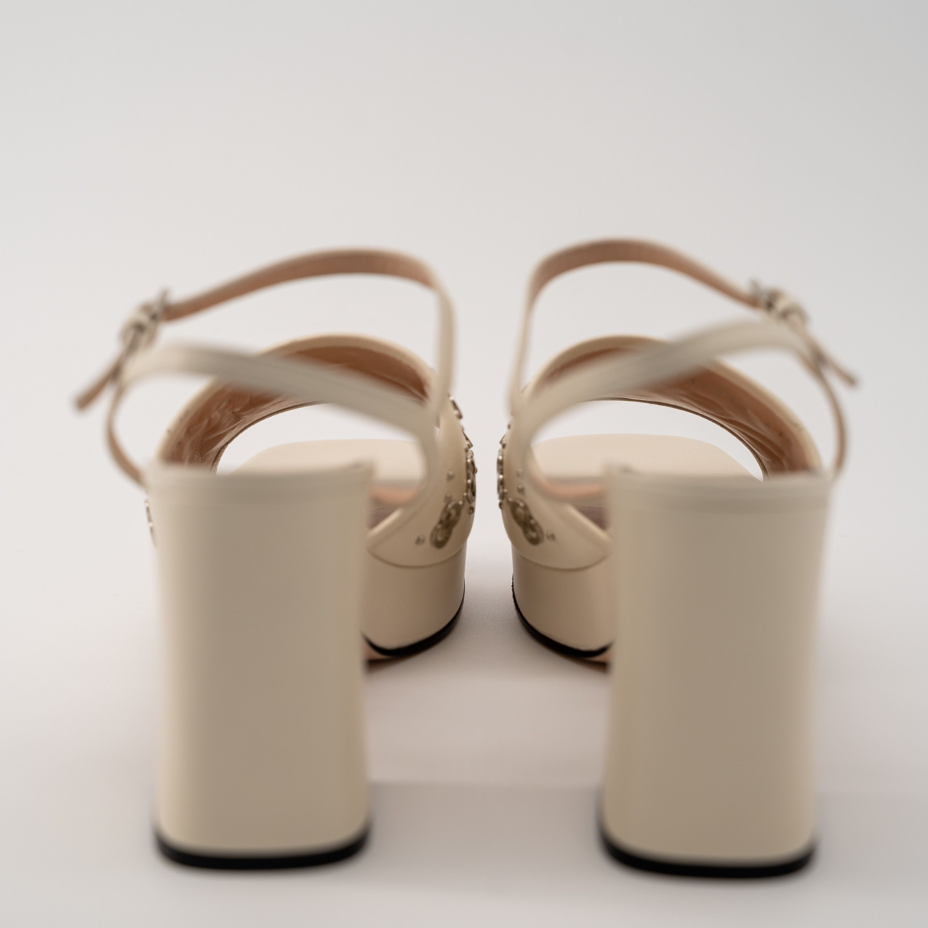 Gucci US 11.5 Gucci GG Studs Strap Sandals White Cream Leather Size US 11.5 / IT 41.5 - 5 Thumbnail