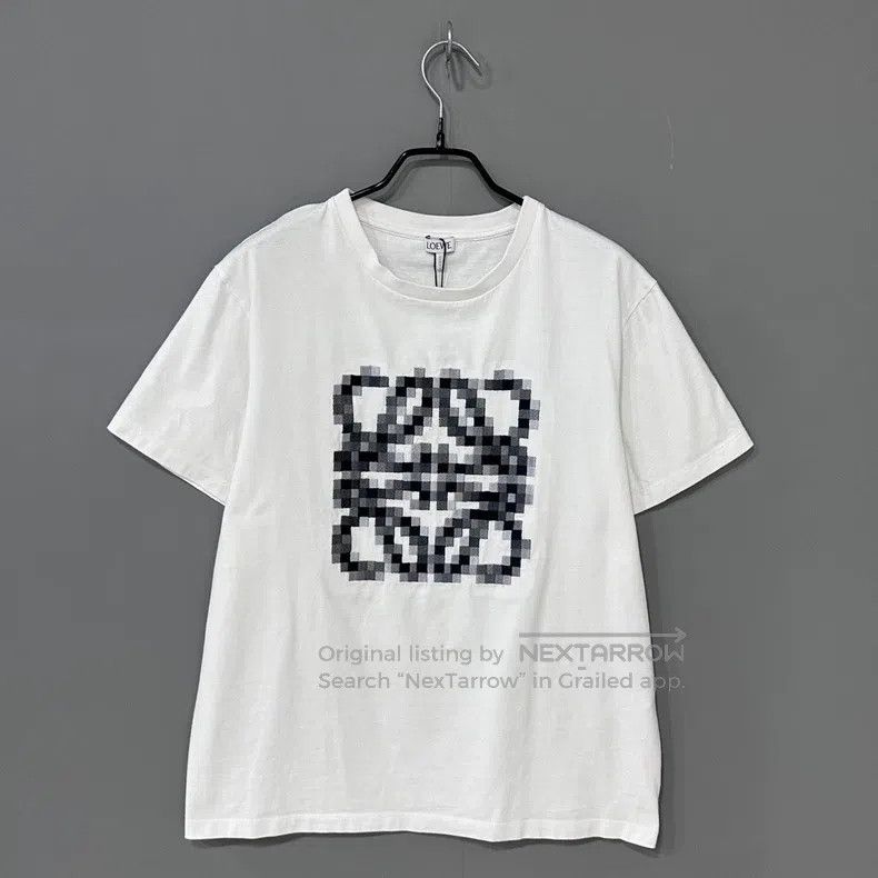 Loewe Loewe White logo mosaic short-sleeve T-shirt Size L / US 10 / IT 46 - 1 Thumbnail