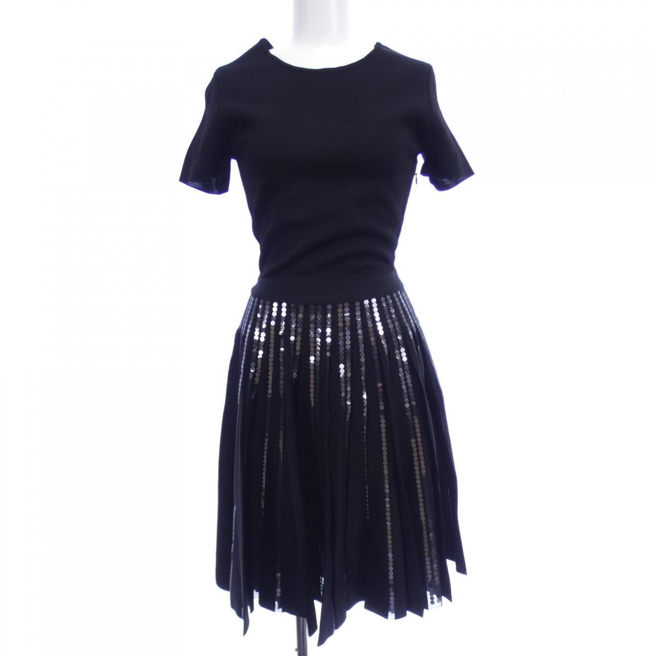 Dior Dior Christian Dior Dress Others Dresses 5H24608AM581 DUTY FREE for USA Size ONE SIZE - 1 Thumbnail