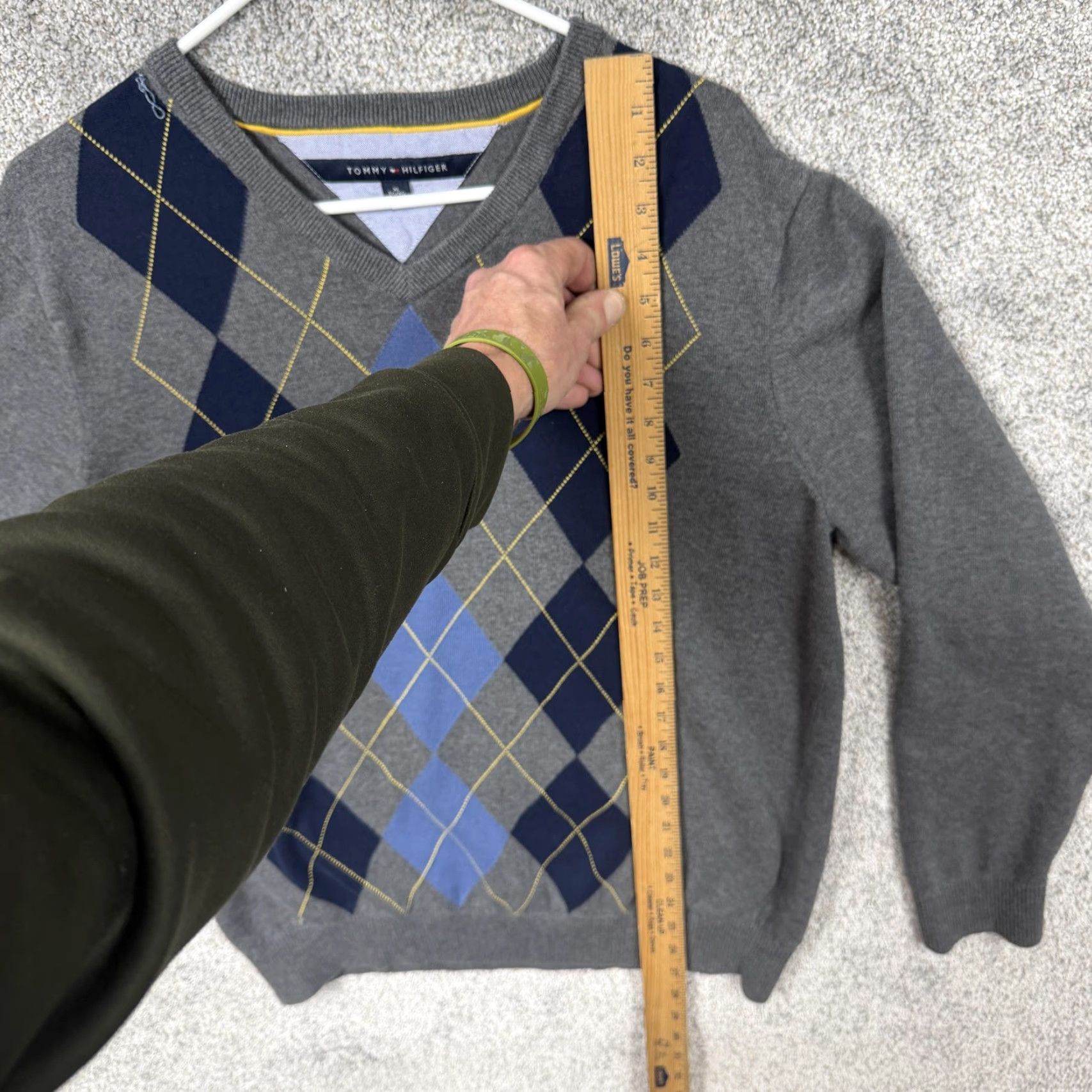 Tommy Hilfiger Tommy Hilfiger Sweater Mens XL Gray V-Neck Argyle Knit Preppy Classic Pullover Shirt/ jumper? Size US XL / EU 56 / 4 - 2 Thumbnail