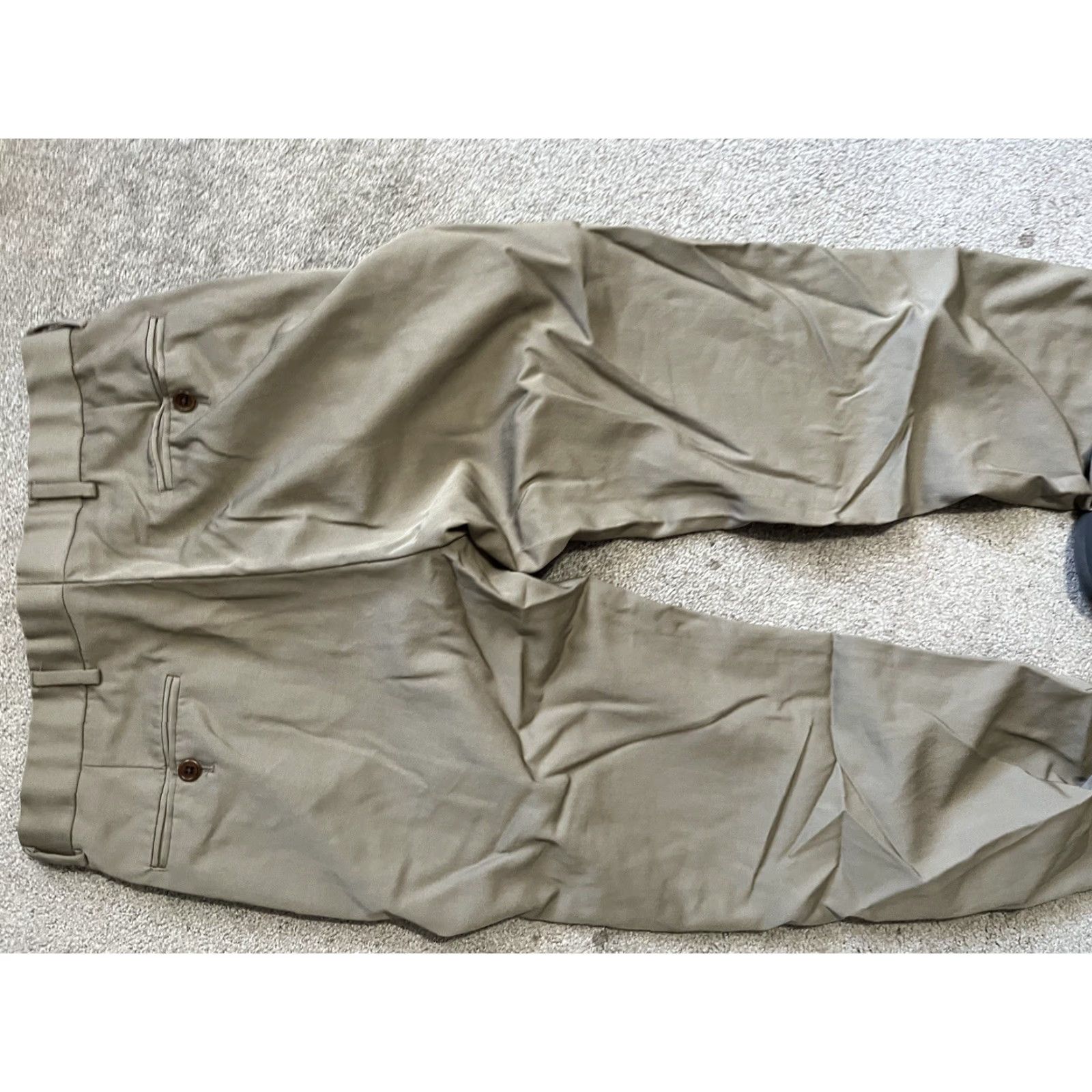 Brooks Brothers VINTAGE Brooks Brothers 1818 Madison Dress Pants Wool Blend Beige Khaki Mens Sz 33x30 Size US 33 - 4 Thumbnail