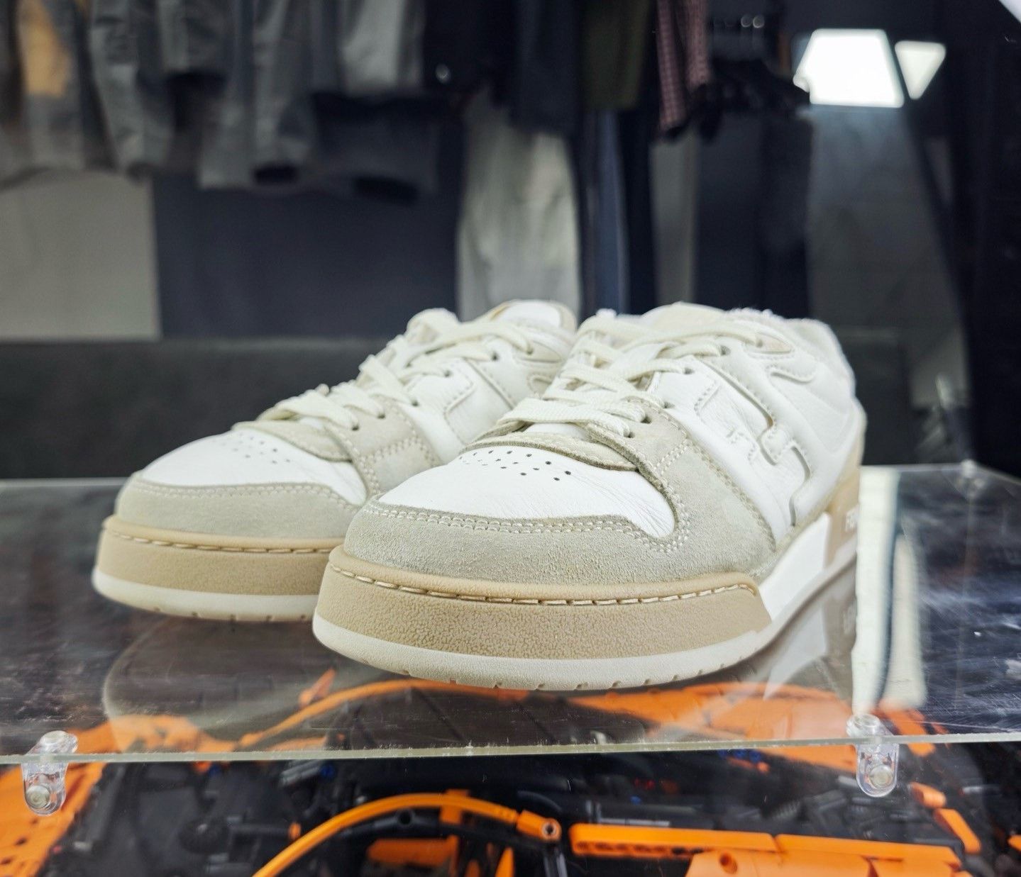 Fendi Fendi Suede White Lowtop Sneakers 8 Men Size US 8 / EU 41 - 1 Thumbnail