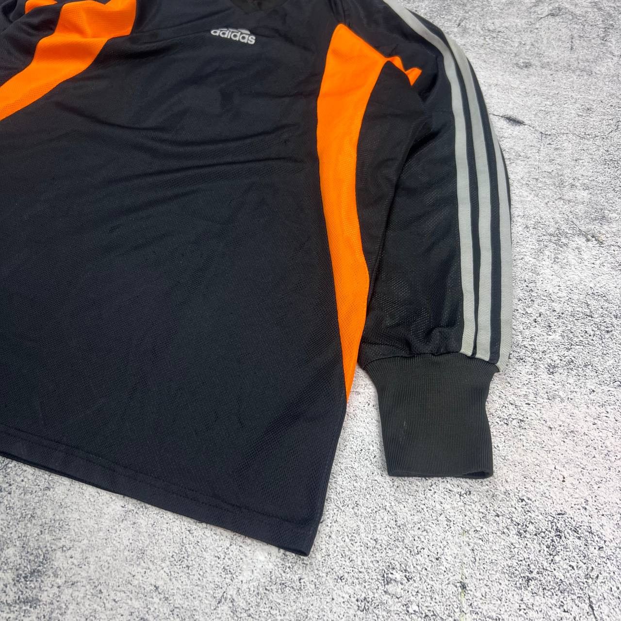 Adidas × Vintage Vintage Adidas Goalkeeper Jersey 00s Size US M / EU 48-50 / 2 - 4 Thumbnail