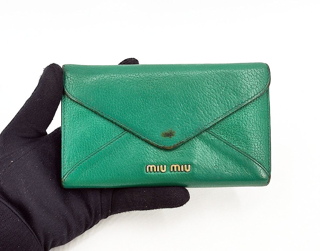 Miu Miu MIU MIU green leather large envelope wallet Size ONE SIZE - 1 Thumbnail