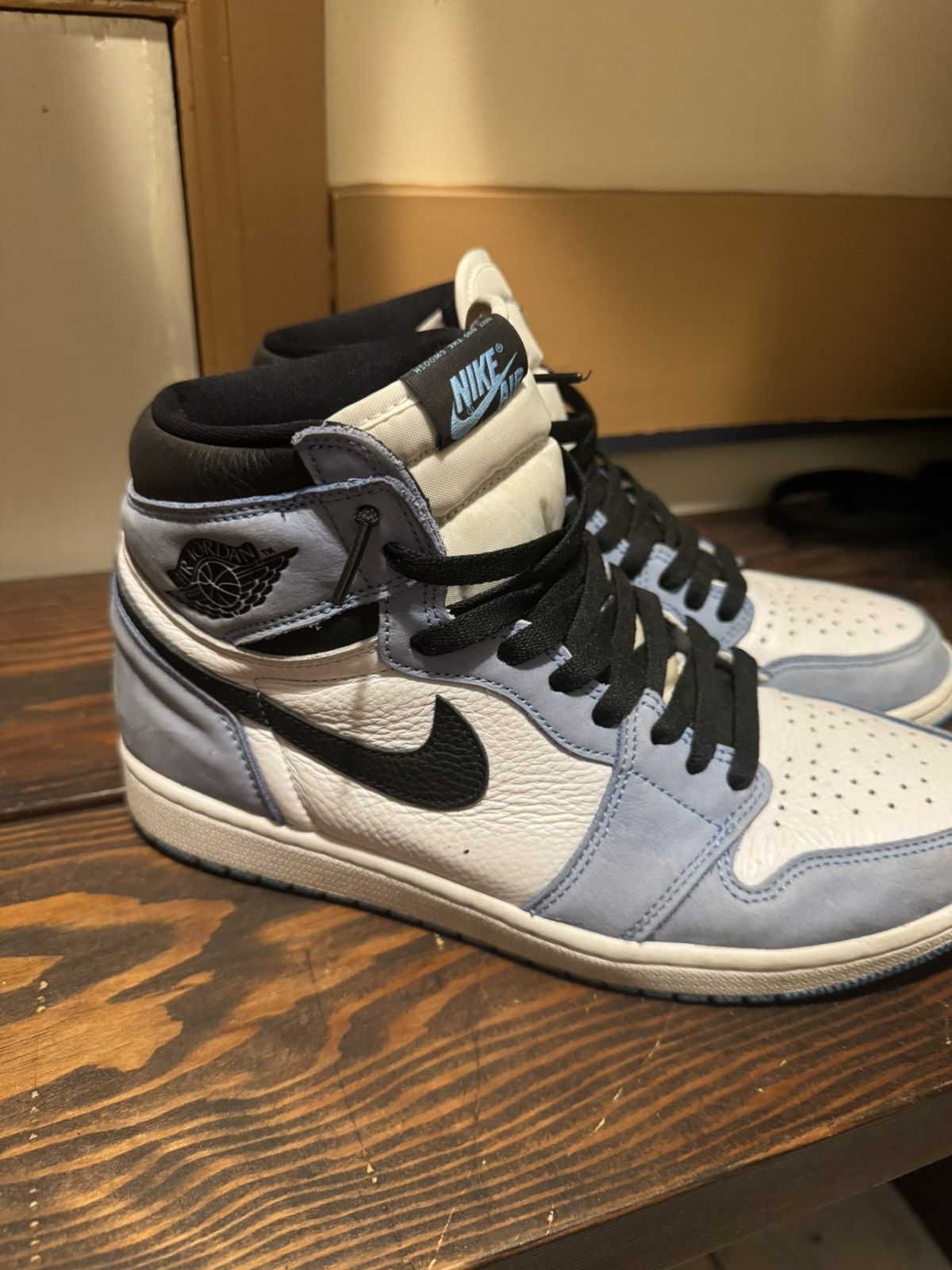 Jordan Brand Jordan 1 high University Blue Size US 10.5 / EU 43-44 - 3 Thumbnail