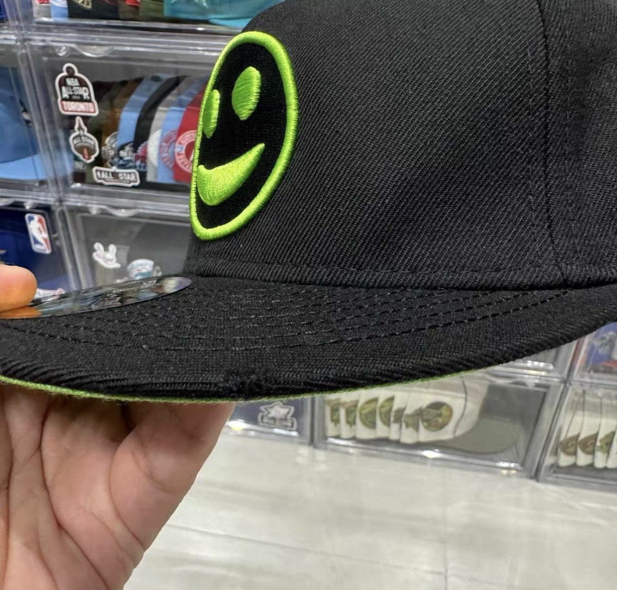 New Era New Era x SOUL Smiley Face Flat Brim Baseball Cap J32 Size ONE SIZE - 7 Thumbnail