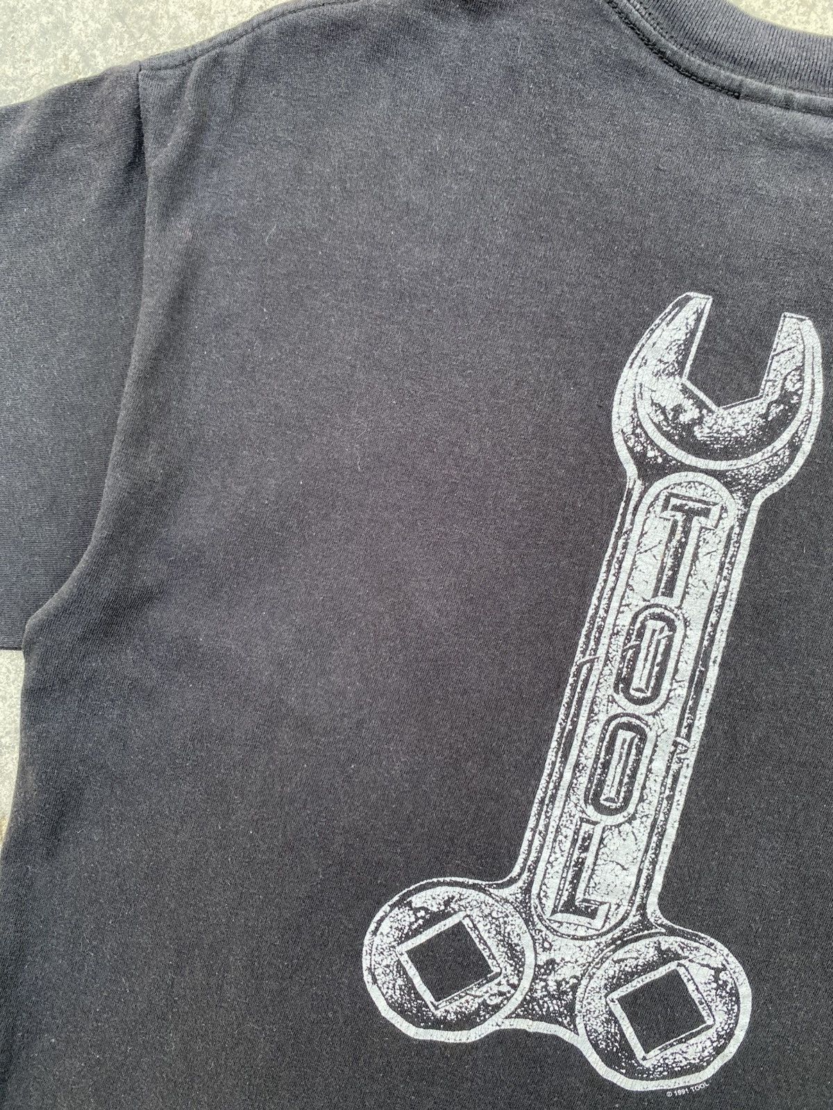 Band Tees Sick🔥Original Vintage 1991 Tool "72826" Band Tees Size US M / EU 48-50 / 2 - 7 Thumbnail