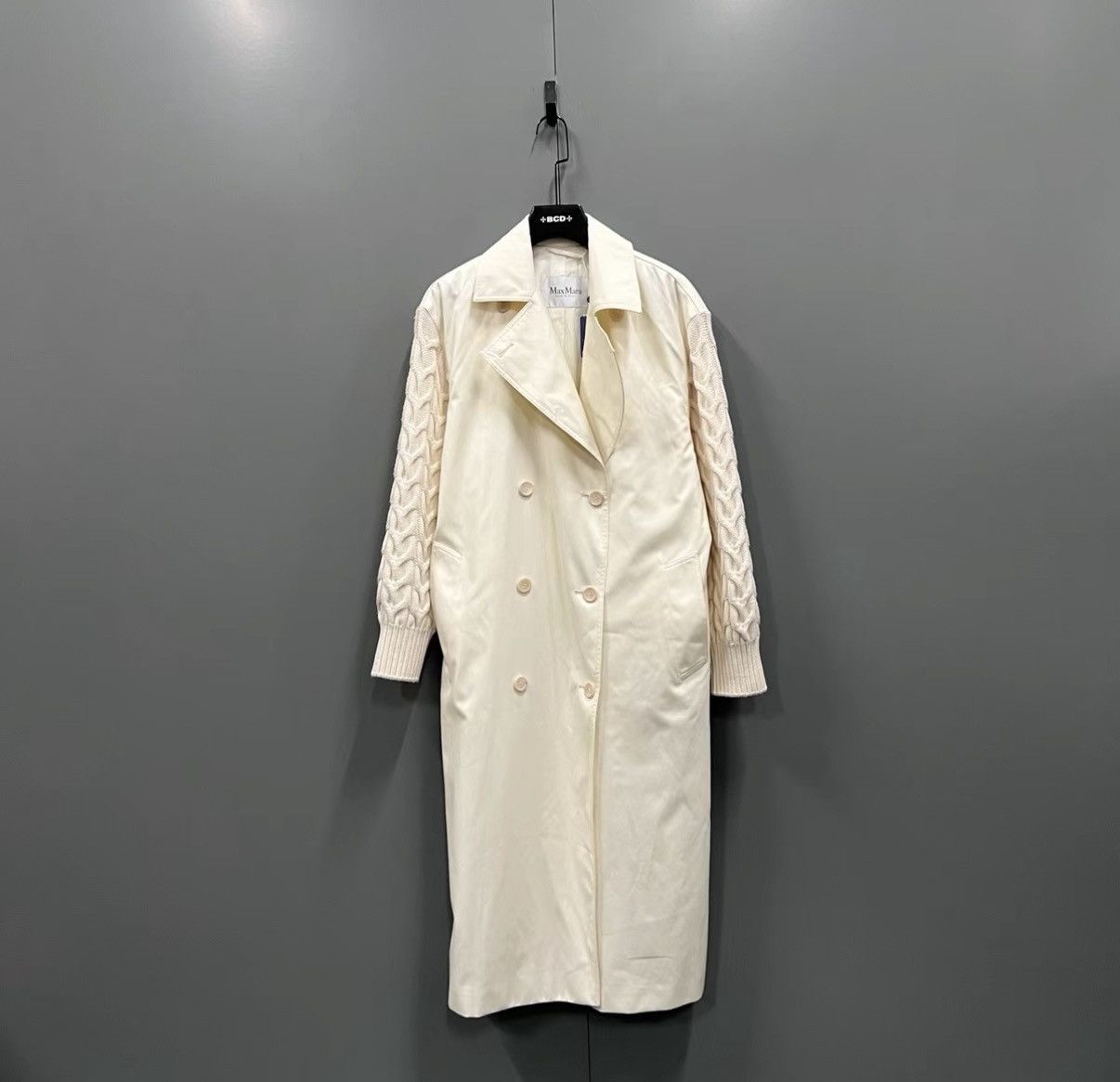 Max Mara MaxMara Off-white Knitted Panel Coat J41 Size XS / US 0-2 / IT 36-38 - 1 Thumbnail