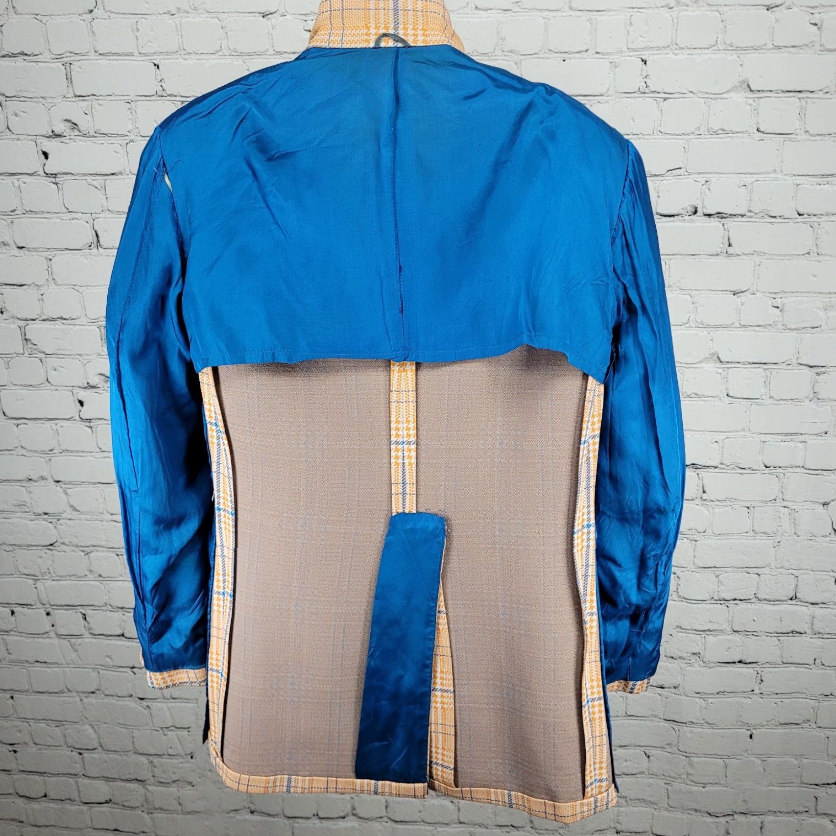 Izod VTG Izod Blue Orange Houndstooth Single-Vented Notch 70s Blazer Sport Coat 40 Mens Regular Chest 42"} Size 40R - 7 Thumbnail