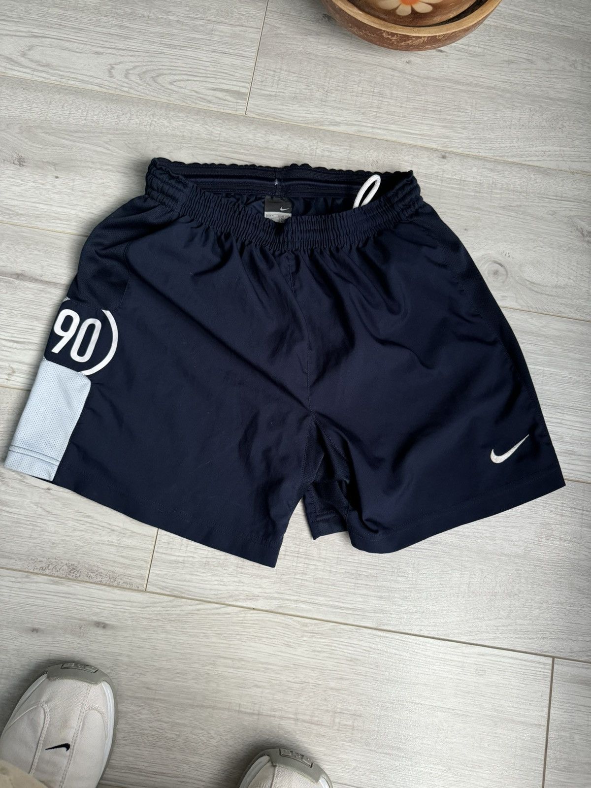 Nike × Vintage Vintage Nike Total 90 logo shorts Size US 32 / EU 48 - 2 Thumbnail
