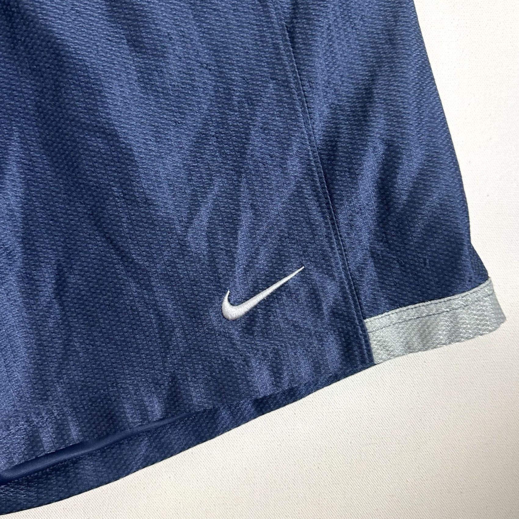 Nike VINTAGE Nike Basketball Shorts Blue Men XL Active Athletic Gym Training Size US 36 / EU 52 - 3 Thumbnail