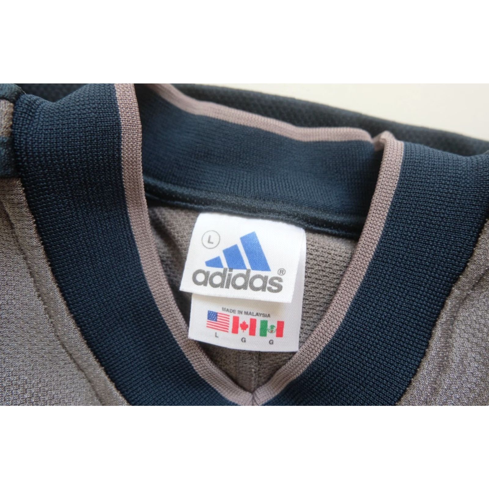 Adidas ADIDAS EQUIPMENT SOCCER ACTIVE KEEPER GOAL VTG Y2K 90s RETRO SHIRT JERSEY 2004 L Size US L / EU 52-54 / 3 - 7 Thumbnail
