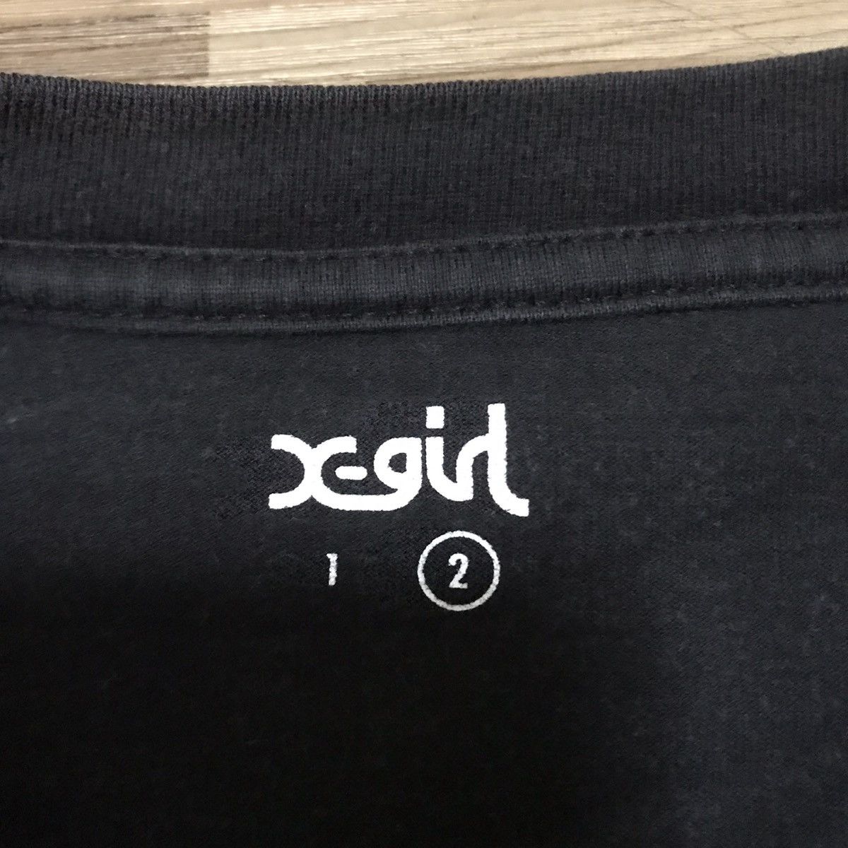 Girl Skateboards × Santa Cruz Skateboards XGIRL SKATEBOARDS CENTER LOGOS VERY RARE TEE Size US L / EU 52-54 / 3 - 3 Thumbnail