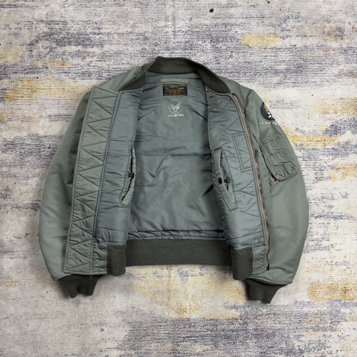 Buzz Rickson's Vintage Buzz ricksons Ma-1 flight Bomber jacket Size US M / EU 48-50 / 2 - 8 Thumbnail