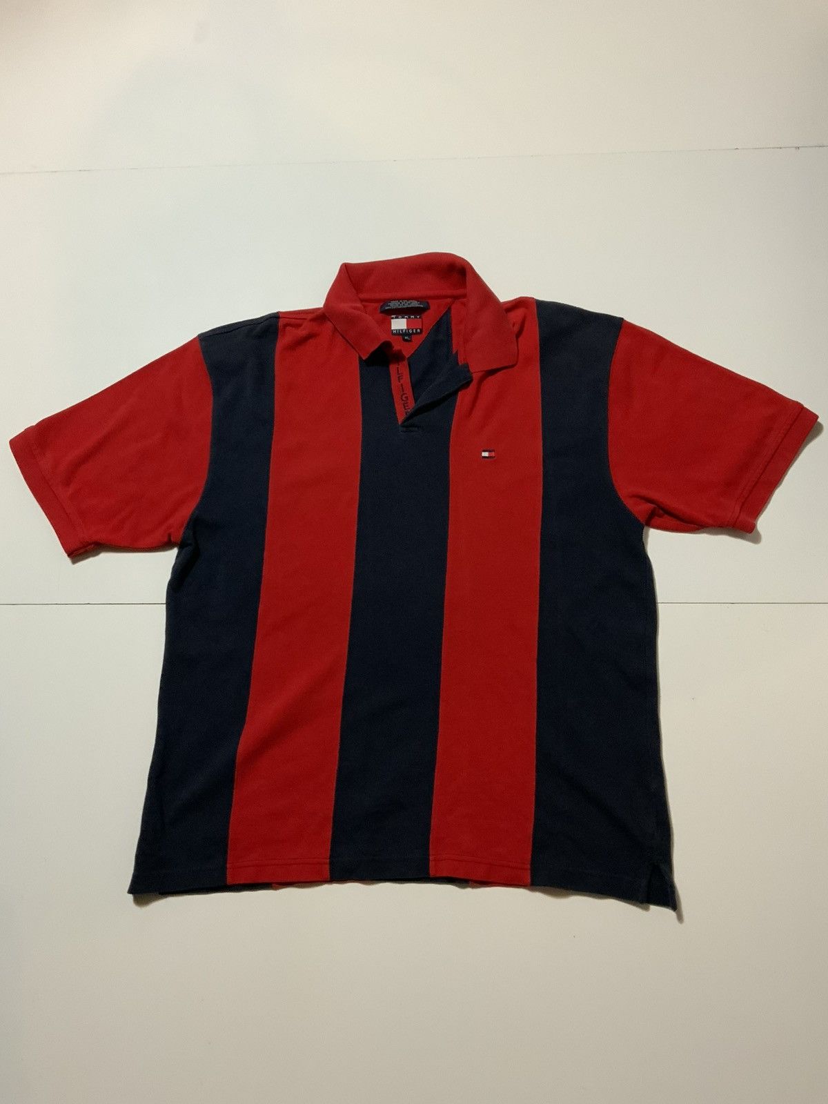 Tommy Hilfiger × Vintage Vintage Tommy Hilfiger Vertical Striped Rugby Polo Shirt Size US XL / EU 56 / 4 - 1 Thumbnail