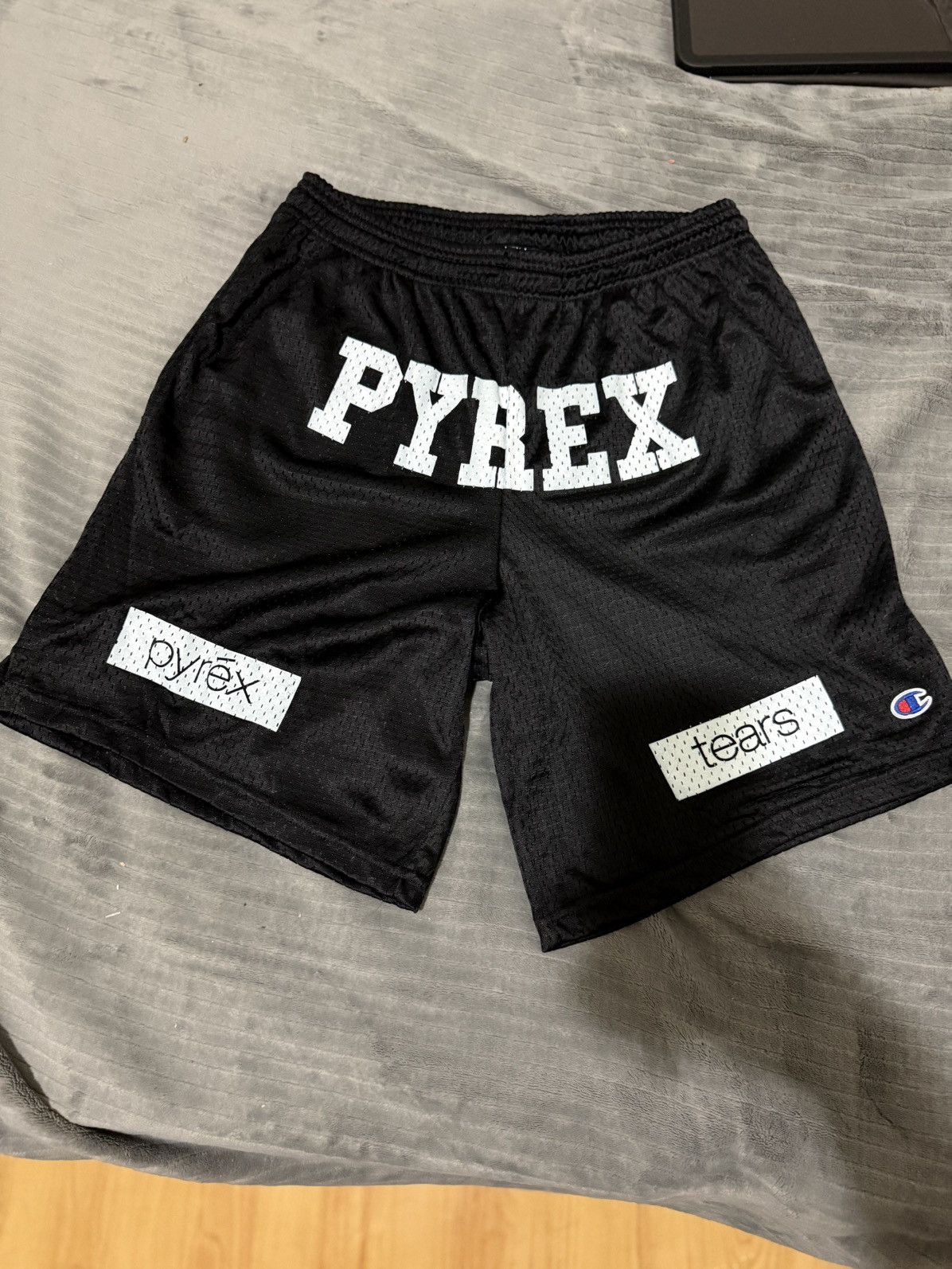Champion × Pyrex Vision × Virgil Abloh Pyrex Vision Champion