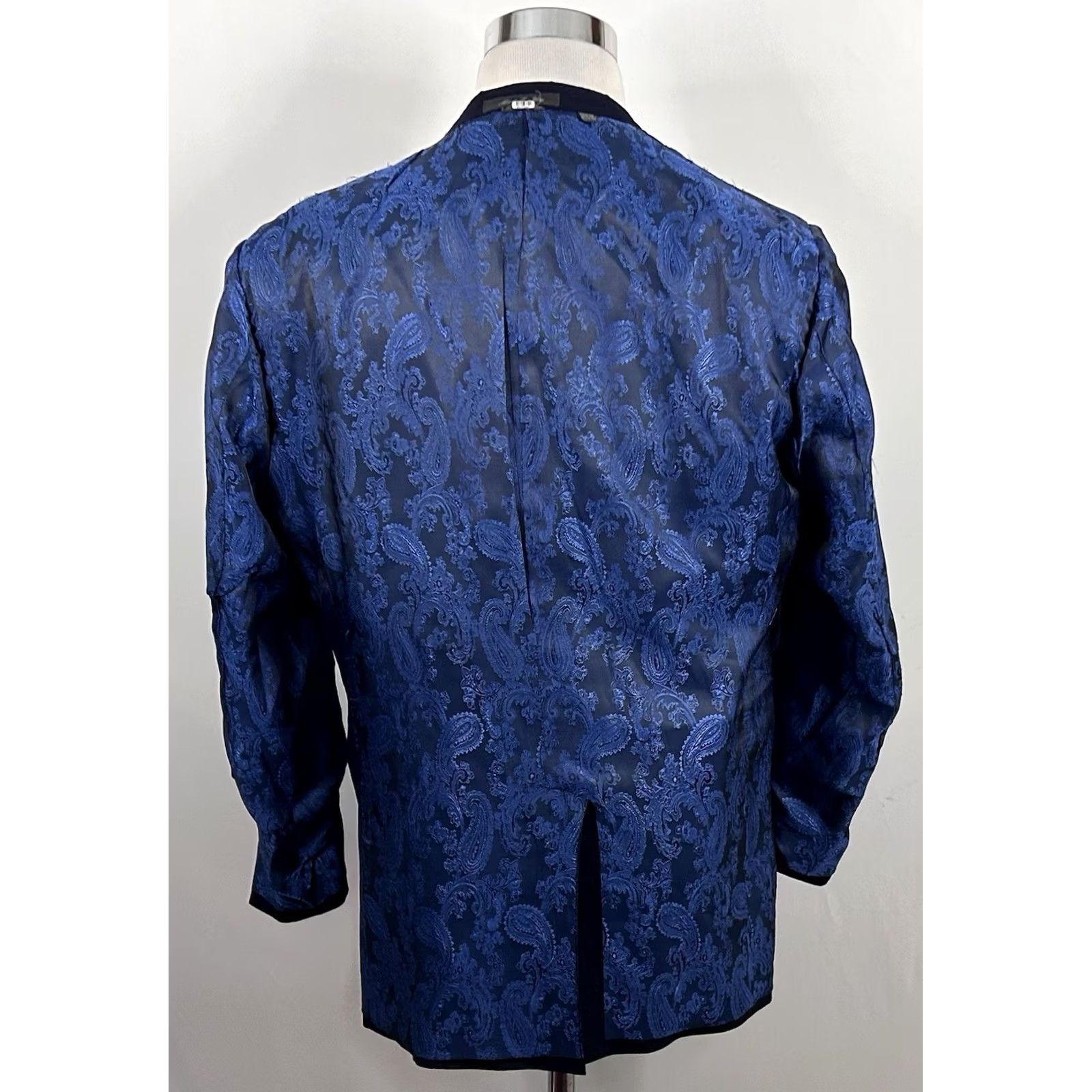 Vintage Indochino Sport Coat 44R Wool Blue Paisley Lined Two Button Vented Dress Jacket, Regular, Men Size US S / EU 44-46 / 1 - 8 Thumbnail