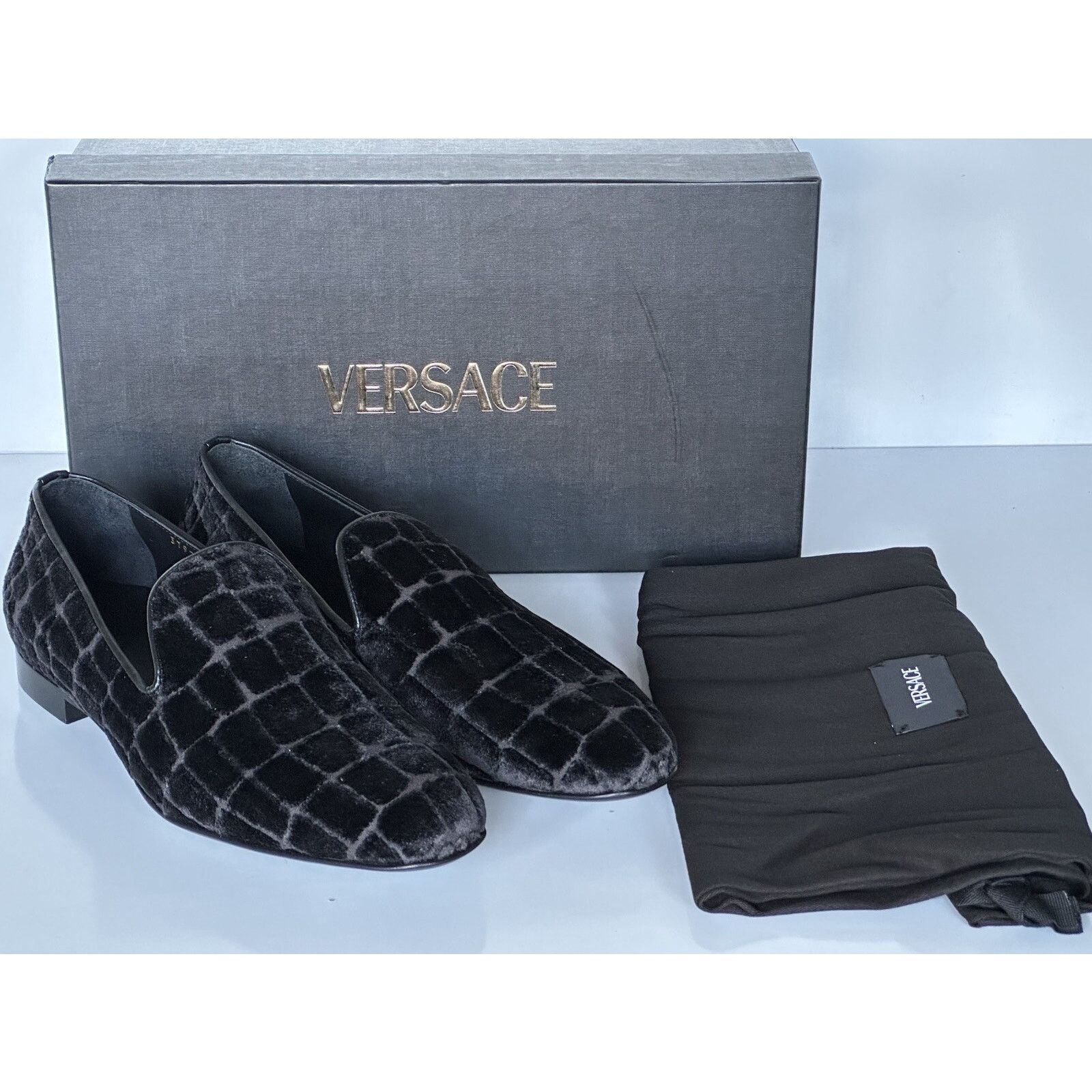 Versace VERSACE Men's Black Velvet Loafers Shoes 9 US 1003792 Size US 9 / EU 42 - 1 Thumbnail