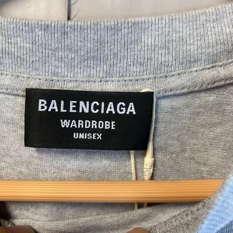Balenciaga Balenciaga Gray large logo short-sleeved T-shirt Size US XS / EU 42 / 0 - 3 Thumbnail