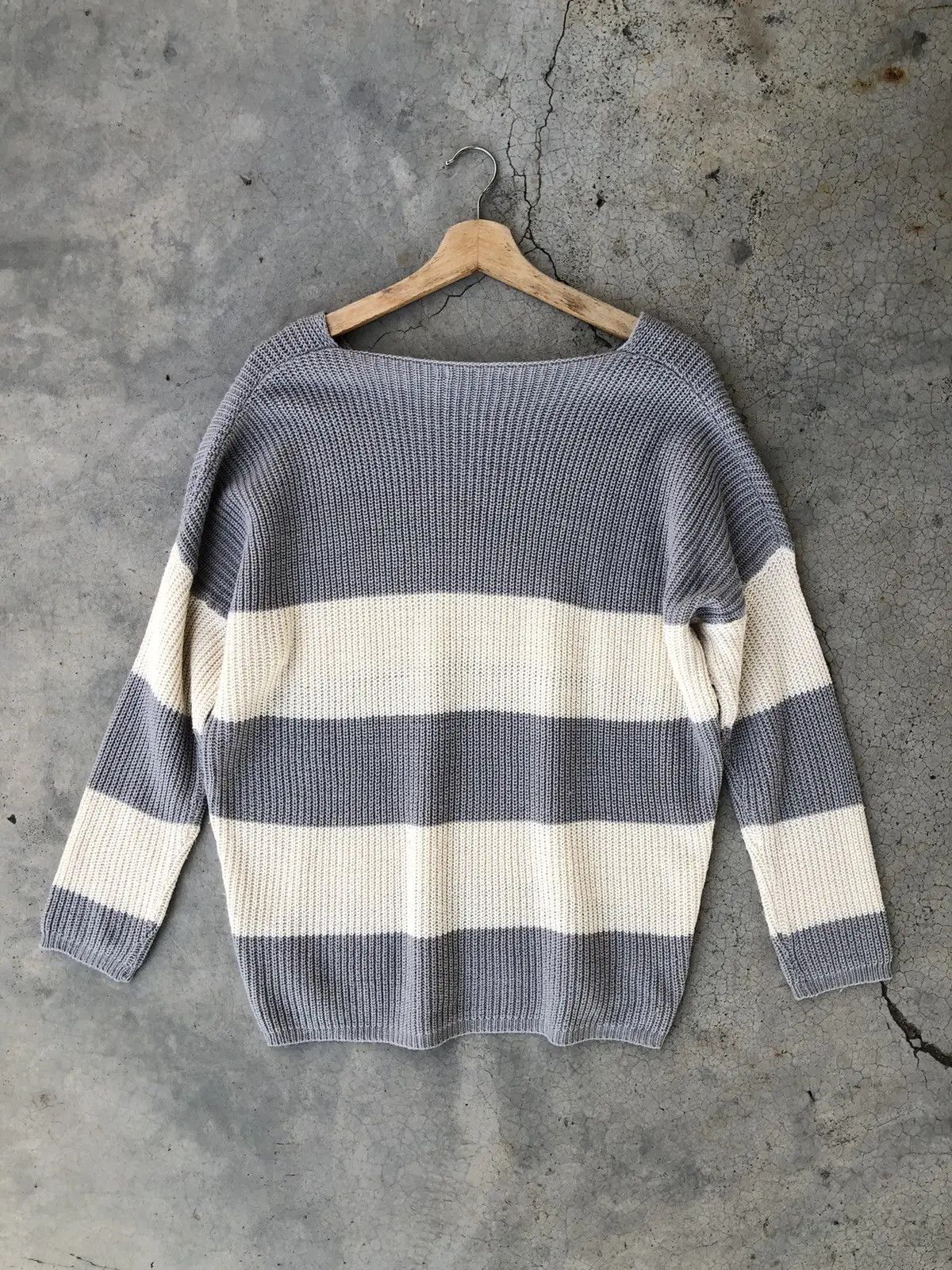 20471120 × Aran Isles Knitwear × Homespun Knitwear CableKnit V Neck Stripe Jumper Pullover Size US XL / EU 56 / 4 - 6 Thumbnail