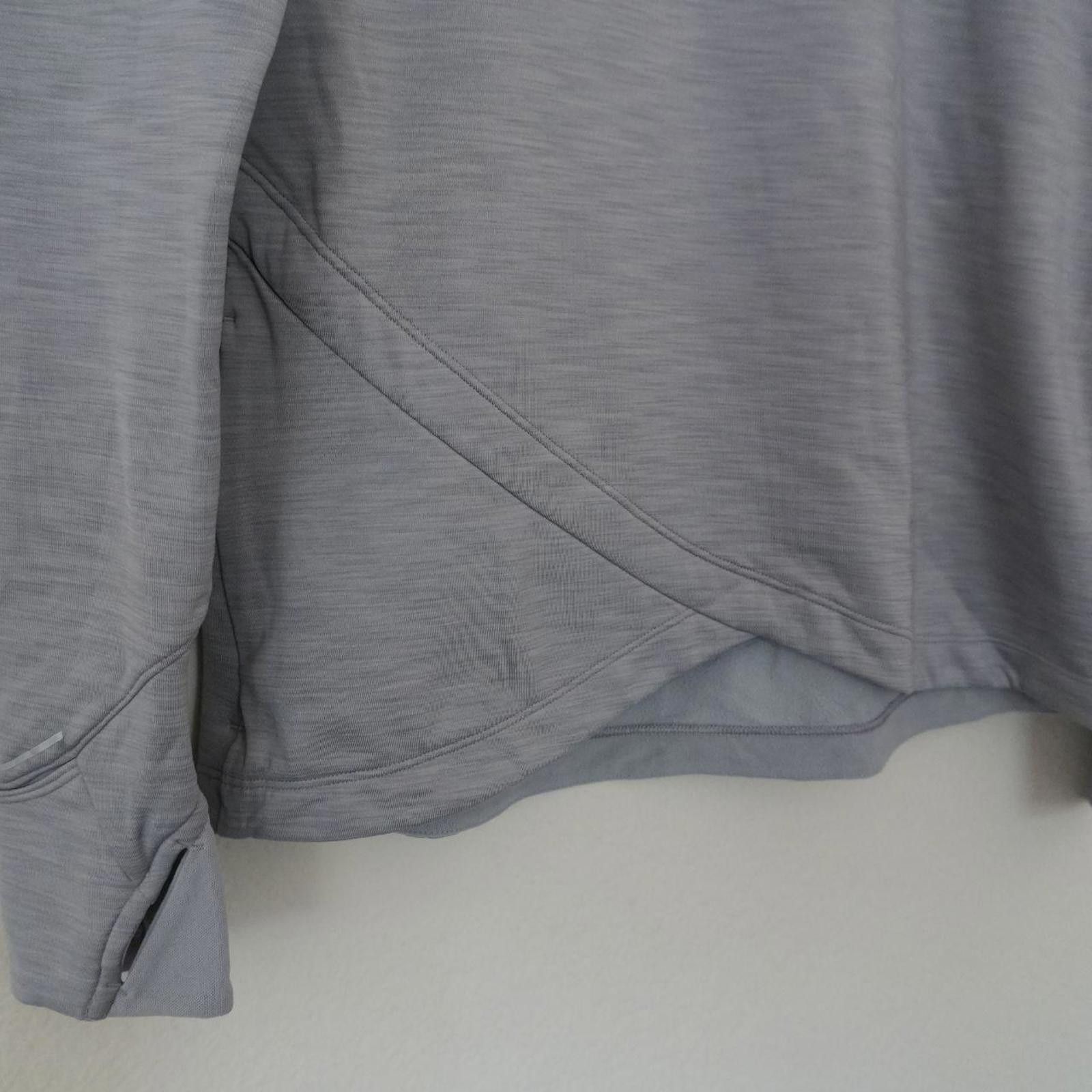 Other Athleta Shirt Men's XS Grey Side Zip Pocket Training Size US XS / EU 42 / 0 - 2 Thumbnail