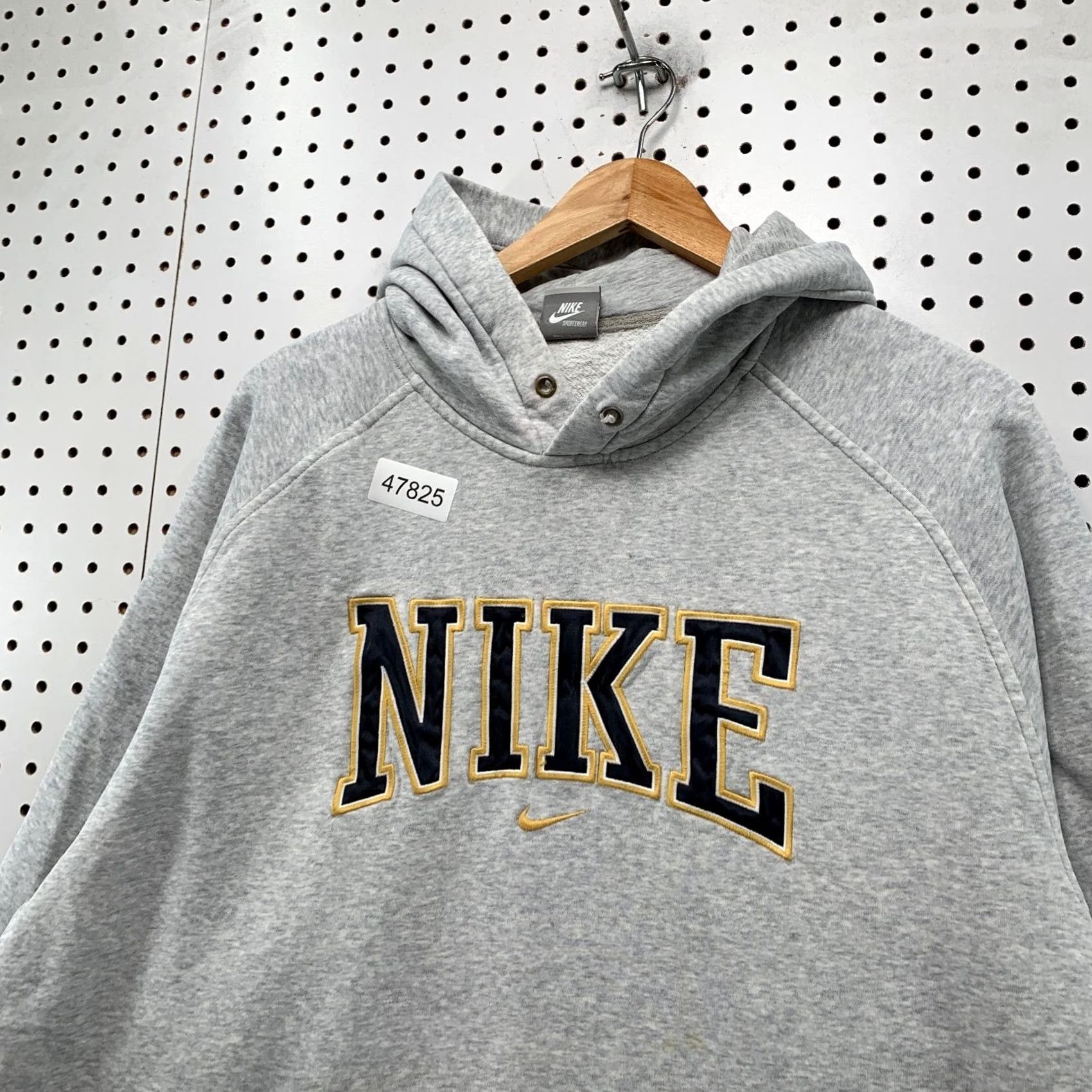 Nike Nike Hoodie Mens XL Gray Center Swoosh Embroidered Spellout Vintage Size US XL / EU 56 / 4 - 6 Thumbnail