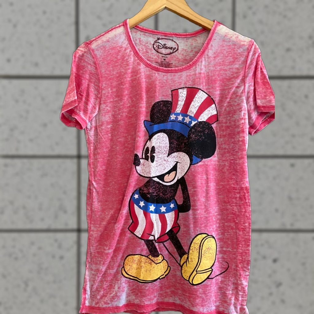 Disney VINTAGE Disney Mickey Mouse America Flag Retro Distressed Adult womens Medium Pink T-Shirt Graphic Tee Size M / US 6-8 / IT 42-44 - 1 Thumbnail