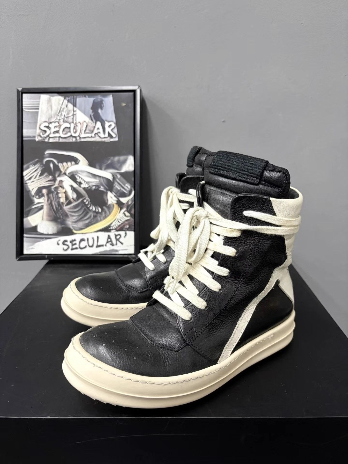 Rick Owens Rick Owens Black White Inverted Triangle Sneakers K34 Size US 6 / IT 36 - 1 Thumbnail