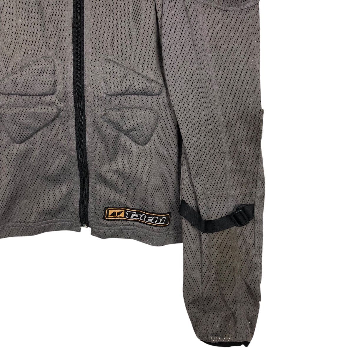 Japanese Brand RS Taichi Motorcycle Protective Mesh Jacket — Grey Size US L / EU 52-54 / 3 - 6 Thumbnail