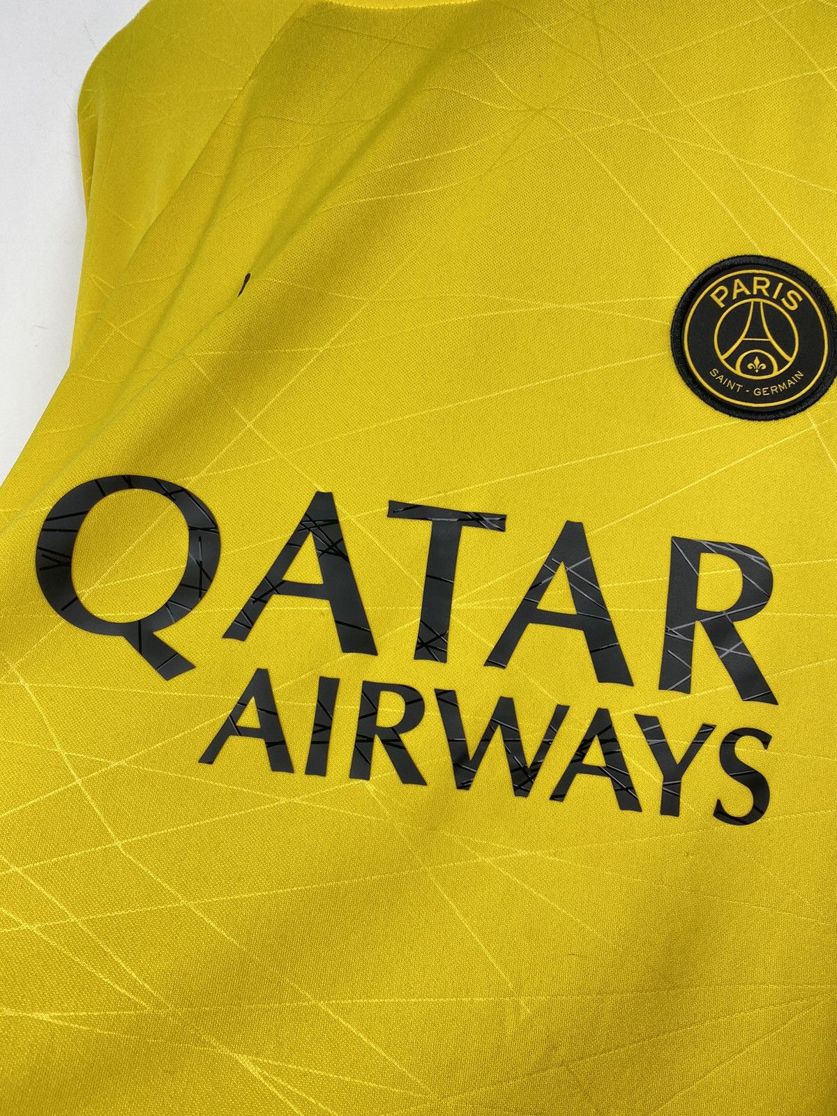 Jordan Brand PSG 2022 2023 Nike Air Jordan Soccer Football Jersey Real Size US L / EU 52-54 / 3 - 4 Thumbnail