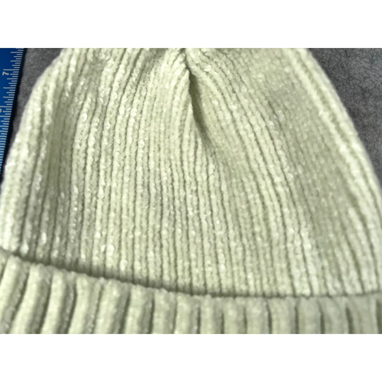 Vintage Tucker Tate Beanie Toque Women One Size Green Knit 100% Polyester Snow Ski Pom Knit Hat Womens Beanie Size ONE SIZE - 2 Thumbnail