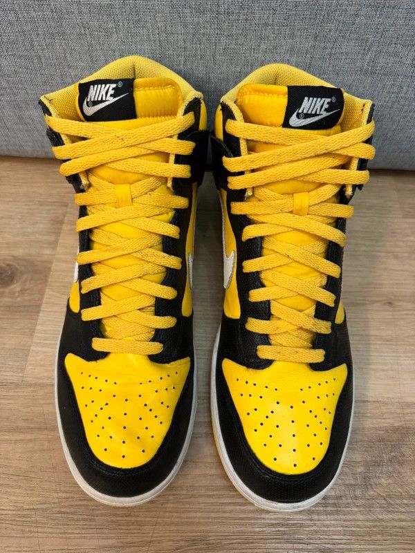 Nike Nike Dunk High White Varsity Maize 2011 Wu Tang Clan Rare 45 Size US 11 / EU 44 - 4 Thumbnail