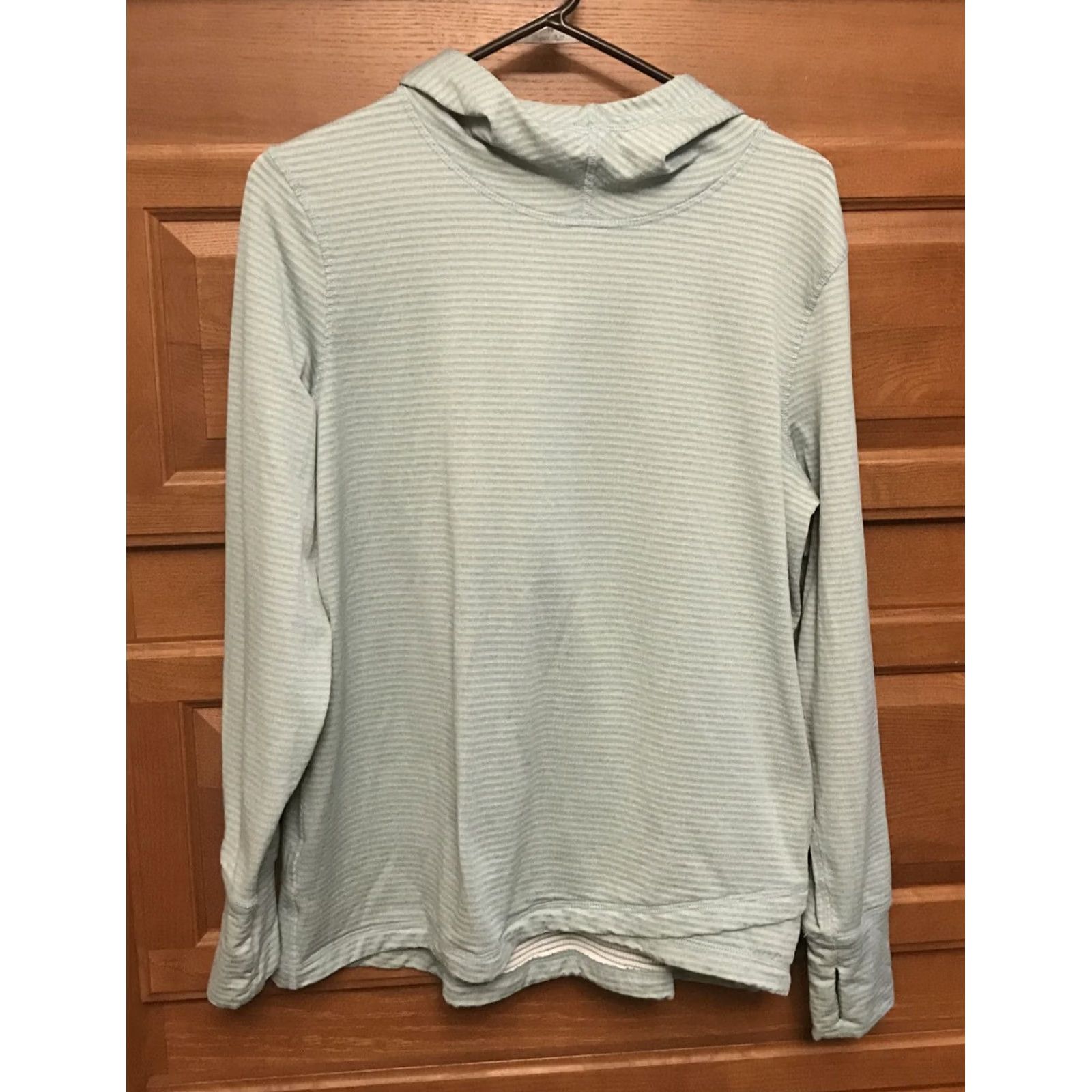 Eddie Bauer Eddie Bauer Top Womens XL Blue Women Hooded Pullover turquoise striped Size XL / US 12-14 / IT 48-50 - 2 Thumbnail