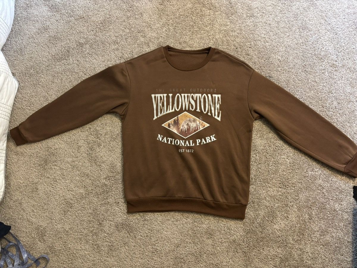 Shein POLYESTER Yellowstone crewneck Size US M / EU 48-50 / 2 - 1 Thumbnail