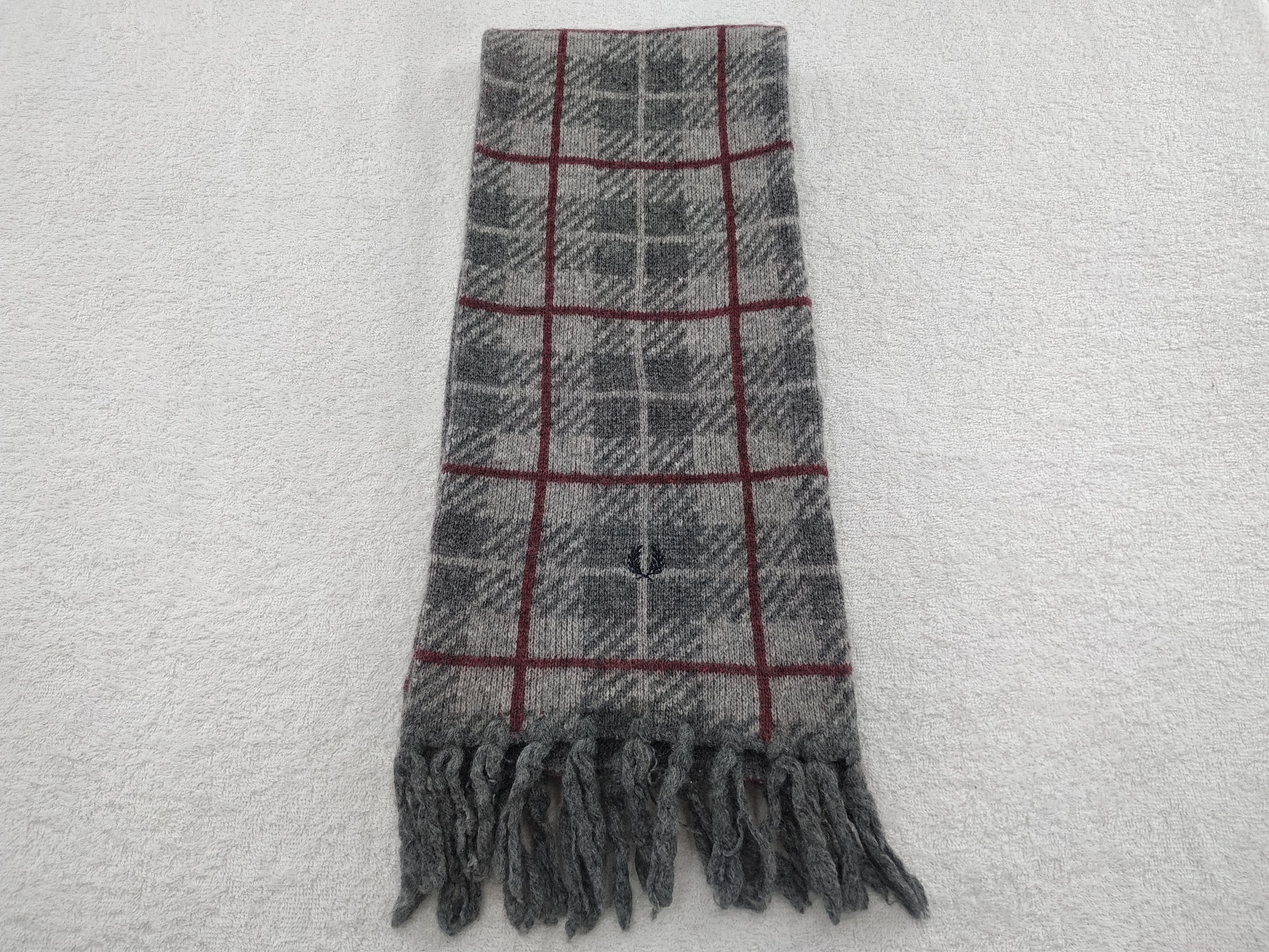 Vintage Fred Perry Scarf/Muffler/Neckwear MF424