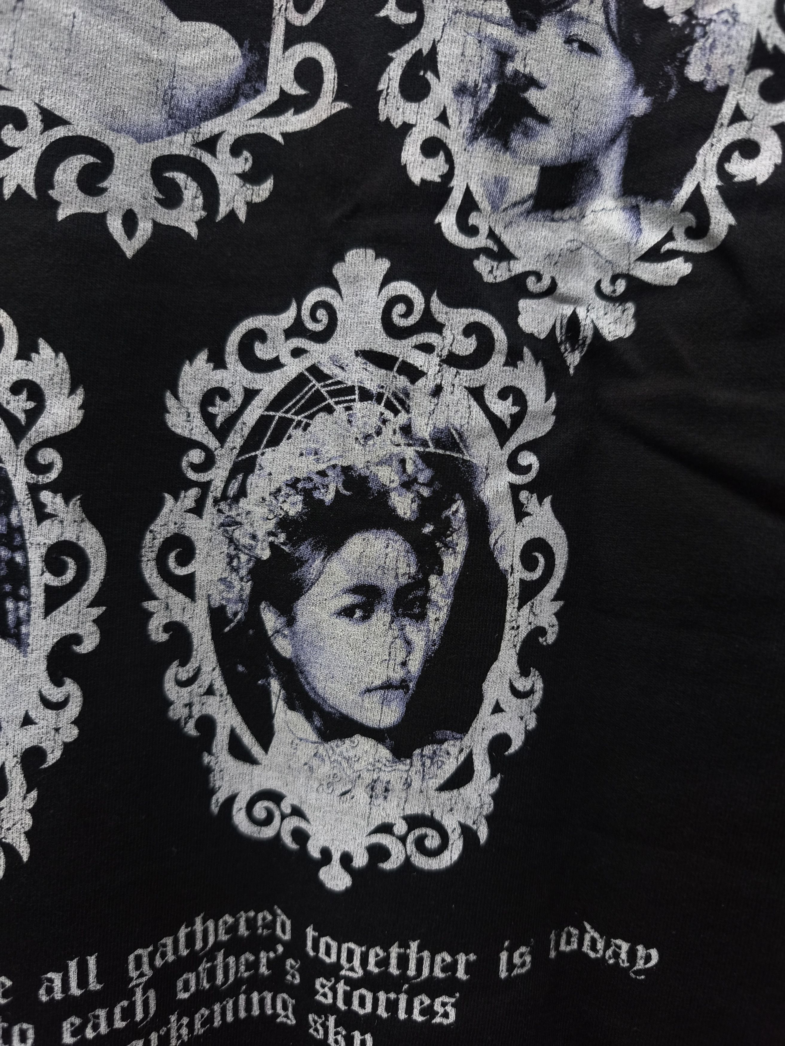 Rap Tees Red Velvet Horror Bride's T-shirt Size US XL / EU 56 / 4 - 14 Thumbnail