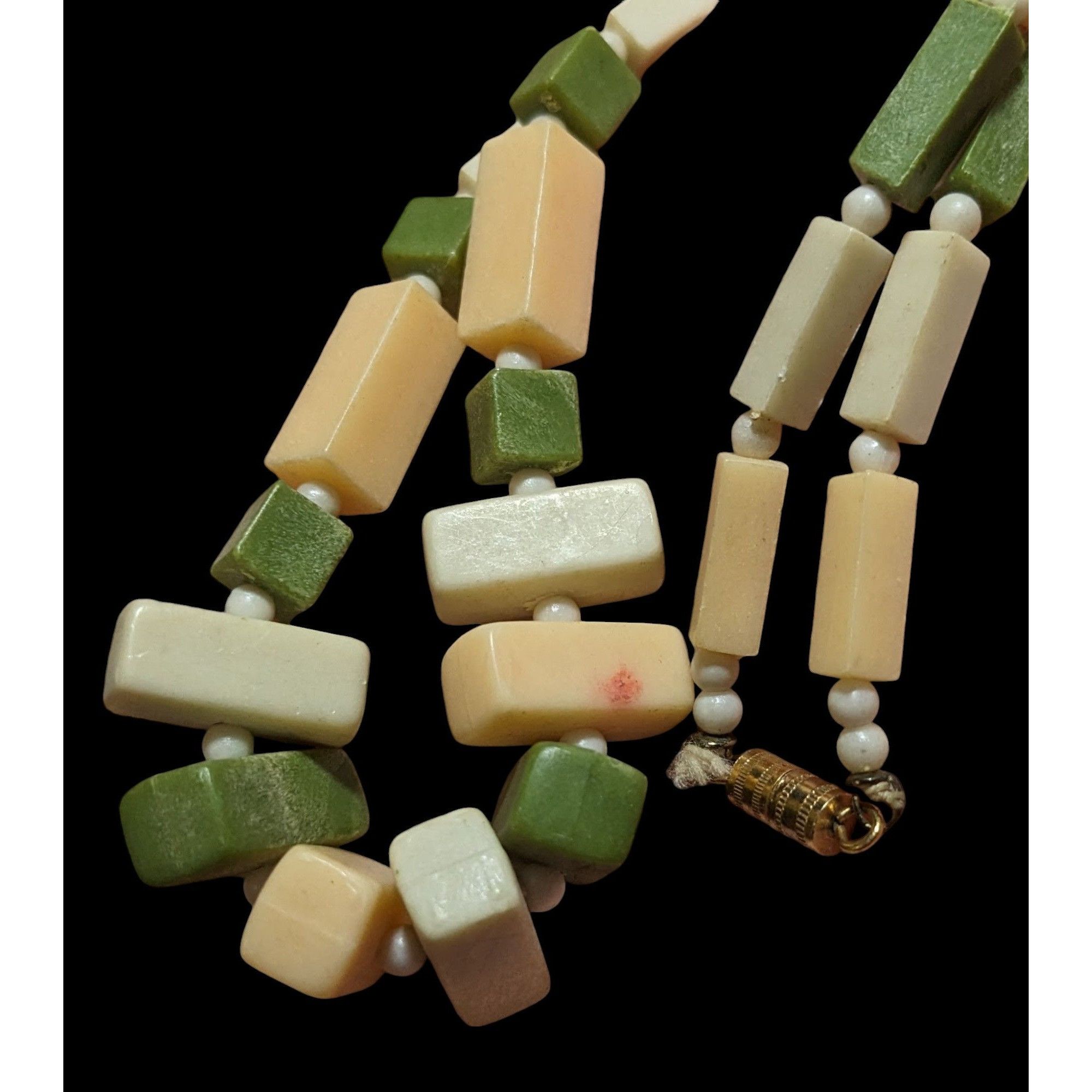 Other Vintage 1920s Celluloid/Bakelite Green Beaded Necklace Size ONE SIZE - 5 Thumbnail