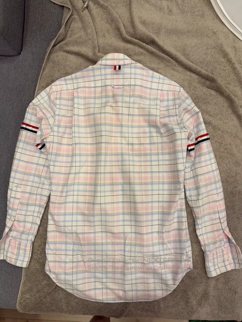 Thom Browne Thom Browne Pink shirt with single button Size US S / EU 44-46 / 1 - 3 Thumbnail