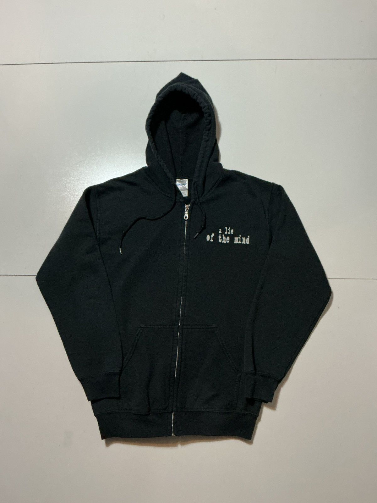 Gildan Sam Shepard A Lie Of The Mind Everything In Me Lies Hoodie Size US S / EU 44-46 / 1 - 2 Thumbnail
