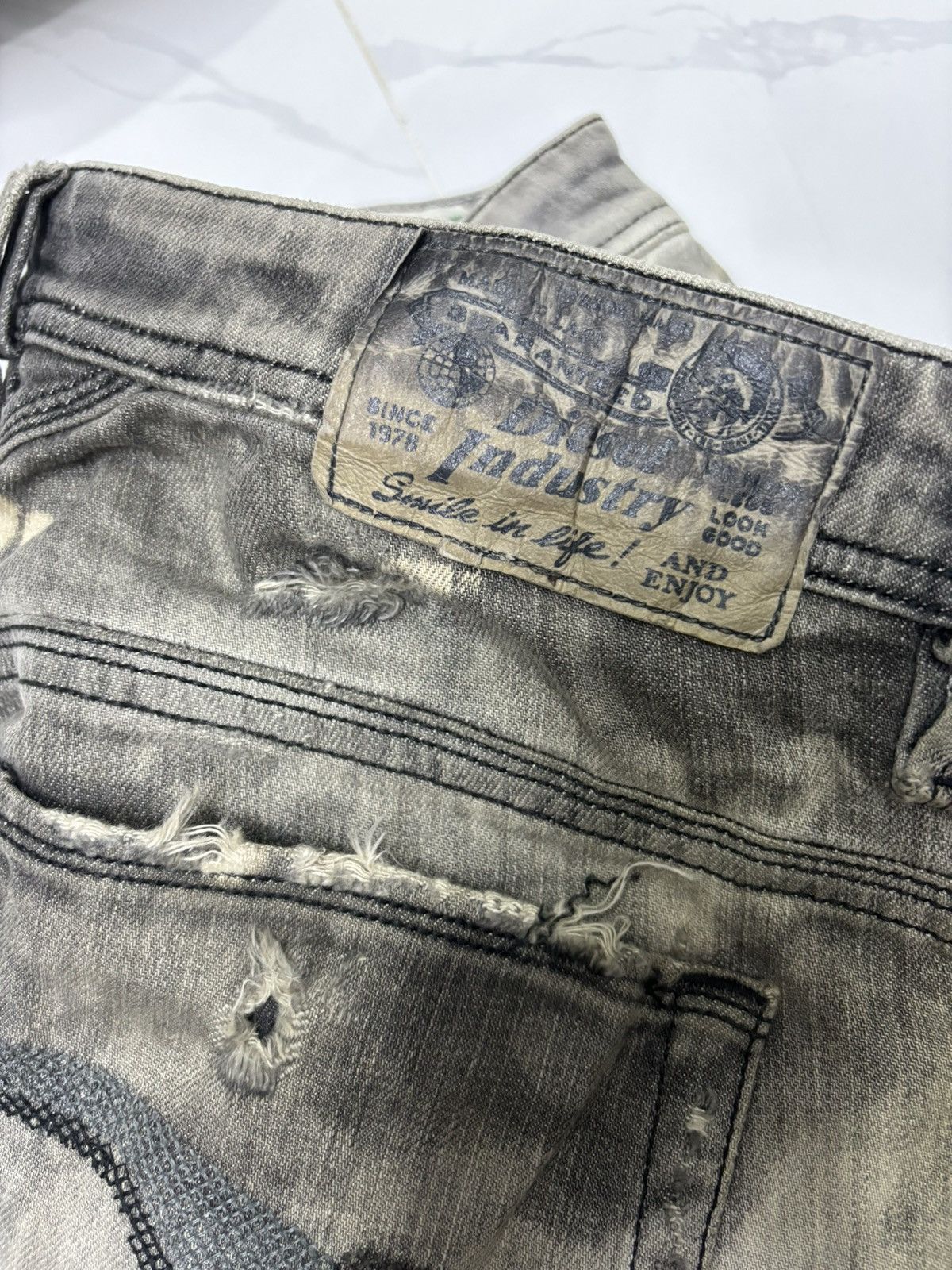 Diesel 🔥DIESEL RARE SNAKE SKIN STYLE ROCKSTAR DISTRESS DENIM JEANS Size US 32 / EU 48 - 8 Thumbnail
