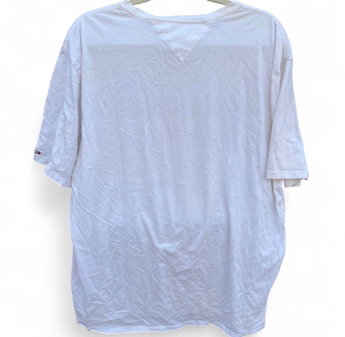 Tommy Hilfiger Vintage Tommy Hilfiger Block Logo T-Shirt Size US XXL / EU 58 / 5 - 2 Thumbnail