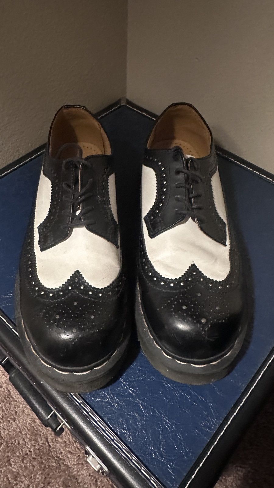 Dr. Martens Size 11 Low Docs Size US 11 / EU 44 - 2 Thumbnail