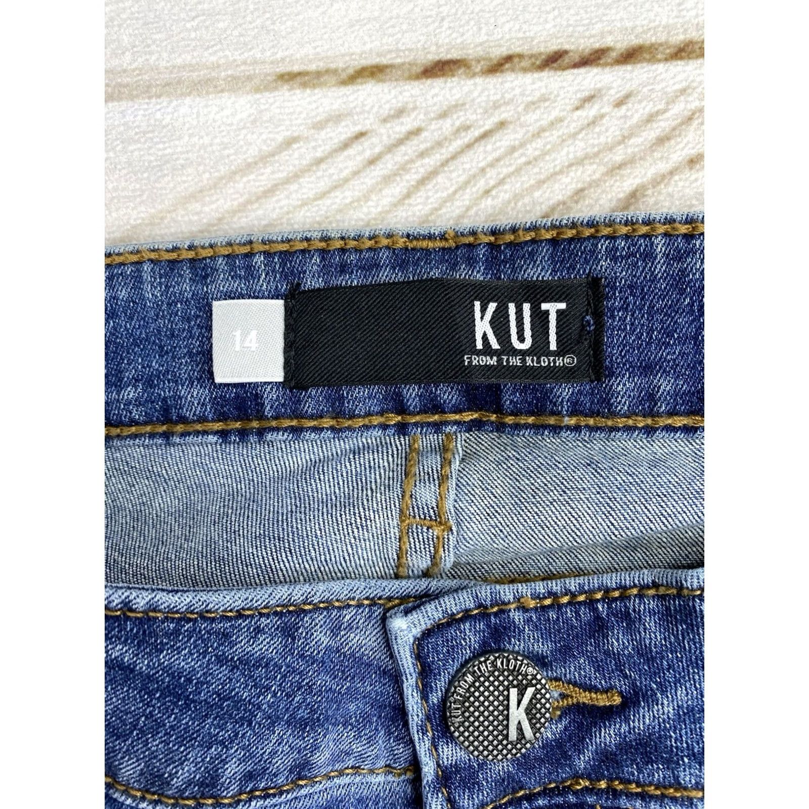 Vintage KUT from The Kloth Catherine Boyfriend Jeans Women 14 Denim Blue High Rise NWT Best Selling Fits Relaxed Casual Jeans Women 14 Size 36" / US 14 / IT 50 - 5 Thumbnail