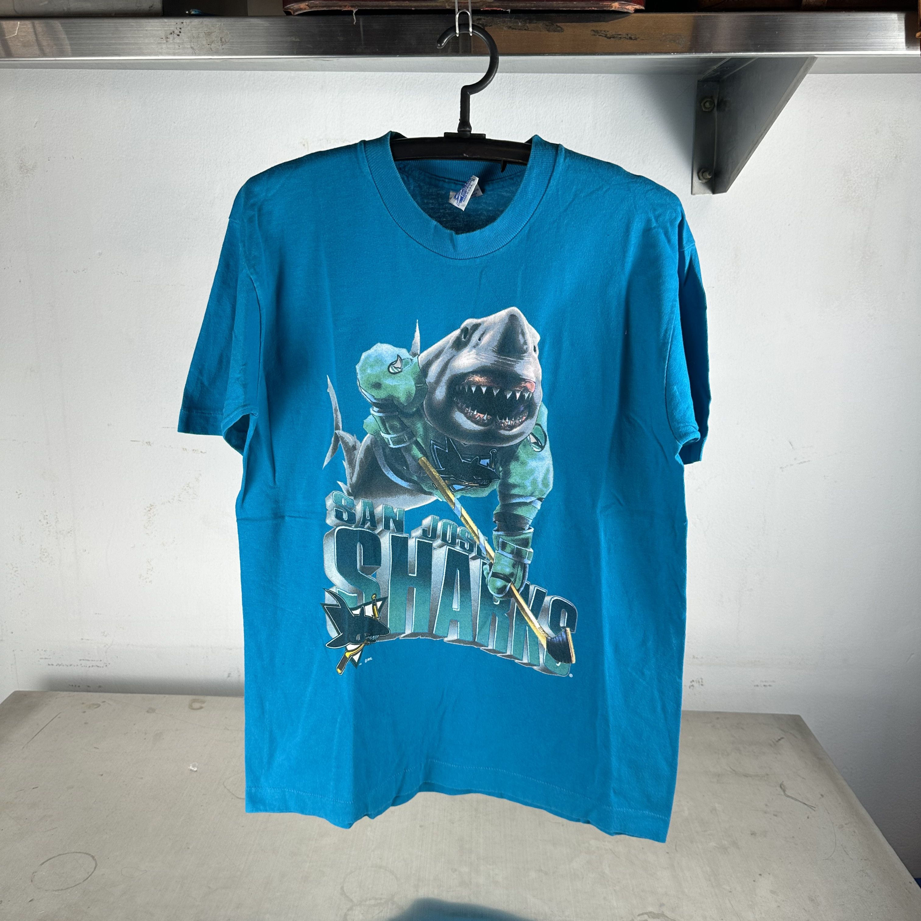Vintage Vintage 90s San Jose Sharks NHL Mascot Salem T-Shirt Size US L / EU 52-54 / 3 - 1 Thumbnail